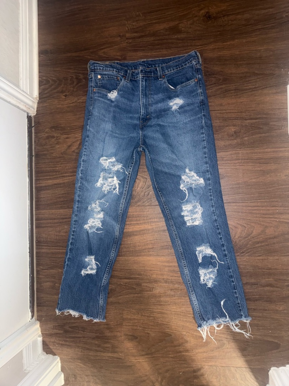 Levi's Distressed Blue Cropped Jeans